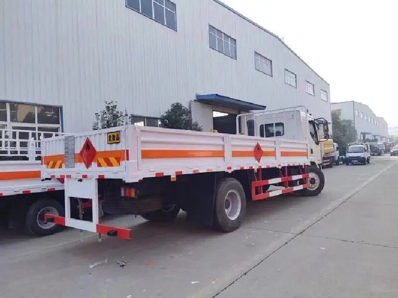 蘇州到昆明危險品運(yùn)輸